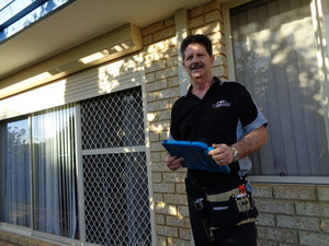 EZ Building and Pest Inspections Pic 3 - Jacob At Work