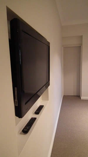 Skinny Whippet Building Services Pic 3 - In this room we created an alcove in the wall for the clients TV