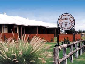 Gidgee Inn Pic 1 - Gidgee Inn exterior