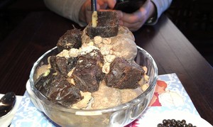 Max Brenner Chocolate Bar Pic 2 - fudge brownie sundae YUM