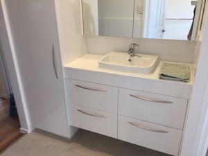 Best Price Bathrooms Pic 2 - custom vanityjoinery