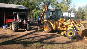 Stewart's Diesel & Welding Pic 5 - Alot of work here on this backhoe some hydraulics engine wrks