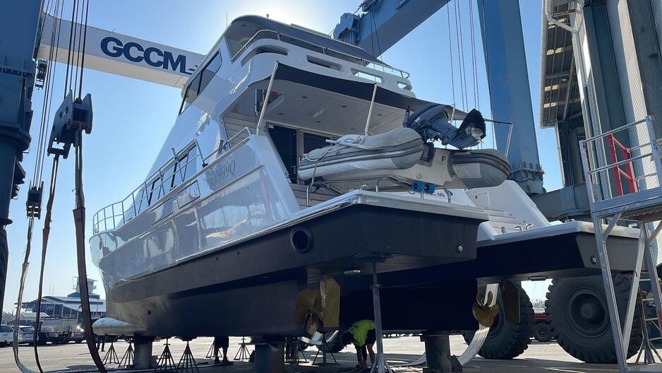 Pronto Marine Services Pic 1 - Oceanic 60ft Catamaran anti fouled and detailed in the lift at GCCM