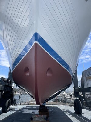 Pronto Marine Services Pic 2 - Fresh antifouling applied in Brisbane