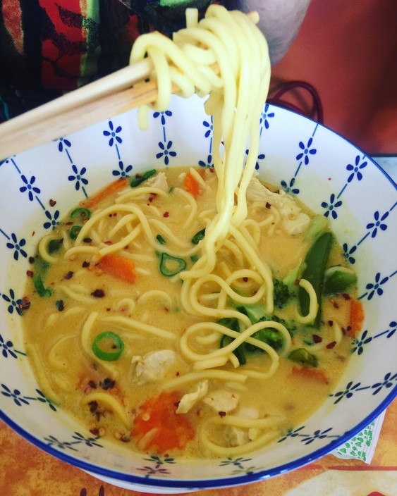 Pop Pad Thai Pic 1 - Laksa