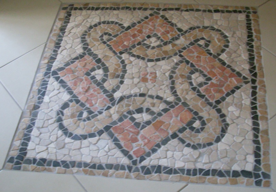 Baslyn Tiling Service Pic 1