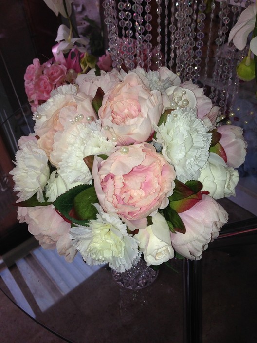 Funeral flowers all suburbs Pic 2 - Beautiful pink and white peonies