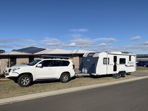 Grant's Caravan Towing Pic 2