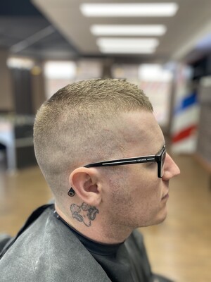 Blues & Blades Barber Shop Pic 3