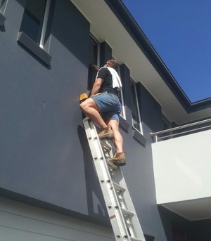 Carl's Window Cleaning Service Pic 3