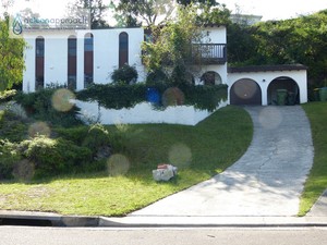 A Clean Approach House Washing Pic 2 - After soft washing of house and pressure cleaning of driveway