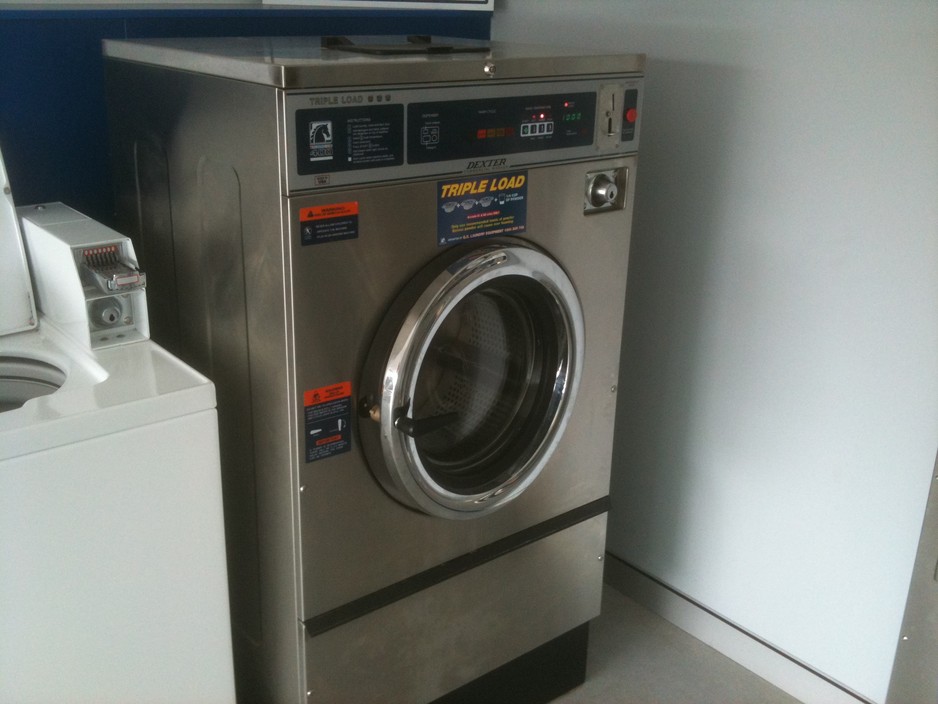 Ourimbah Coin  Laundrette Pic 1 - Triple wash taked doonas and large loads