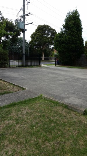 Memorial Avenue Dental Clinic Pic 2 - Ample secure car parking at rear