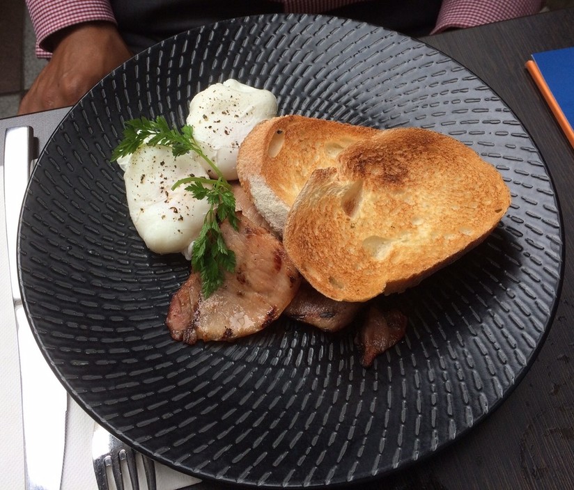 Panzerotti Cafe Pic 1 - Poached eggs bacon and toast