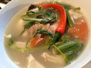 Ihaw Ihaw Filipino Cuisine BBQ Grill Pic 3 - Sinigang Felt like I was back home in The Philippines Spoton flavors