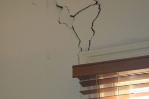 Resicert Building Inspections - Cranbourne Pic 3 - Crack in wall found during pre purchase inspection