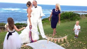 Melinda Frowde Celebrant Pic 5 - Long Reef Headland