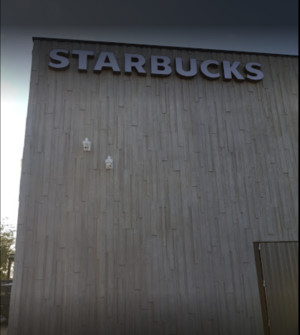 Starbucks Werribee Pic 4