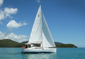 Whitsunday Rent A Yacht Pic 2 - Yachts catamarans and cruisers for hire