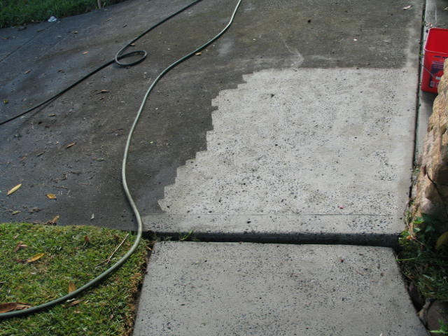 About The House Pressure Cleaning Pic 1