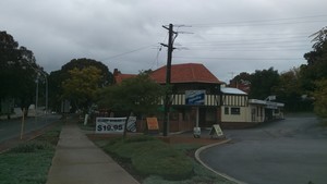 Ye Olde Narrogin Inne Pic 3 - Outside