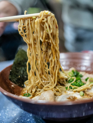 Gumshara Ramen Pic 3 - Spicy BBQ Pork Ramen Noodles