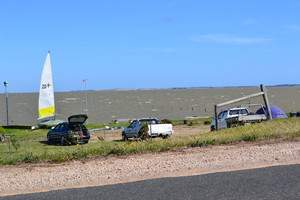 Sandilira Holiday Shack Pic 2 - Private Lake Acess