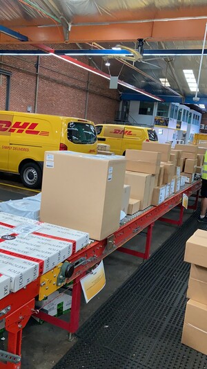 DHL Express Pic 3