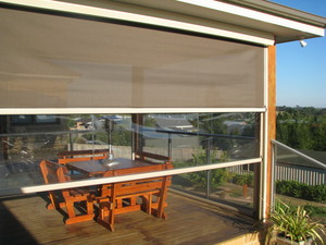 Blind Effects Pic 4 - Ziptrak Alfresco Blinds Clear PVC and Mesh