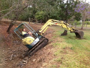 Thorpe Plumbing And Earthmoving Pic 2 - Excavator Hire Earthmoving Hire