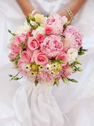 Weddings by Anne Pic 2 - perth floristwedding canning valeweddings flowersbridal bouquetsgroom flowersflowers package