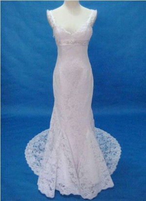 Lilian Bridal Pic 3 - Affordable High Quality Made to Measure Wedding and Formal Gowns for All Sizes and Body Shape