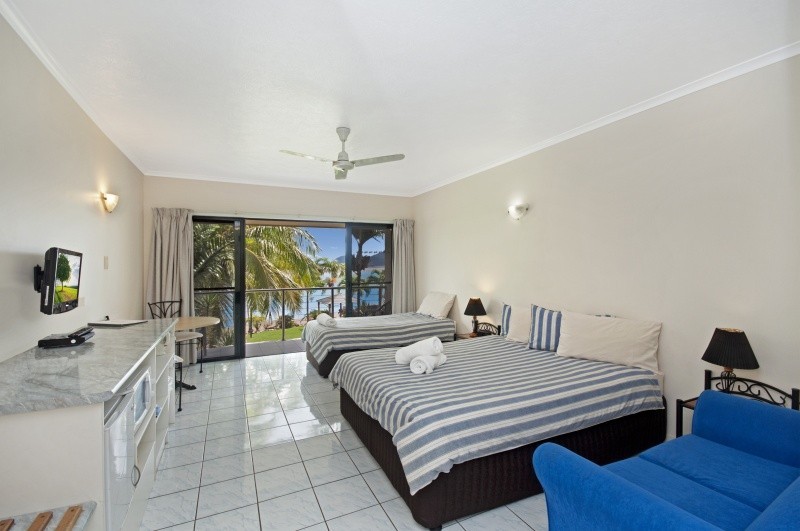 Hinchinbrook Marine Cove Motel Pic 1