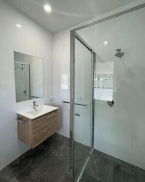 Bathroom Renovators Brisbane Pic 2