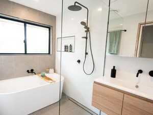 Bathroom Renovators Brisbane Pic 3