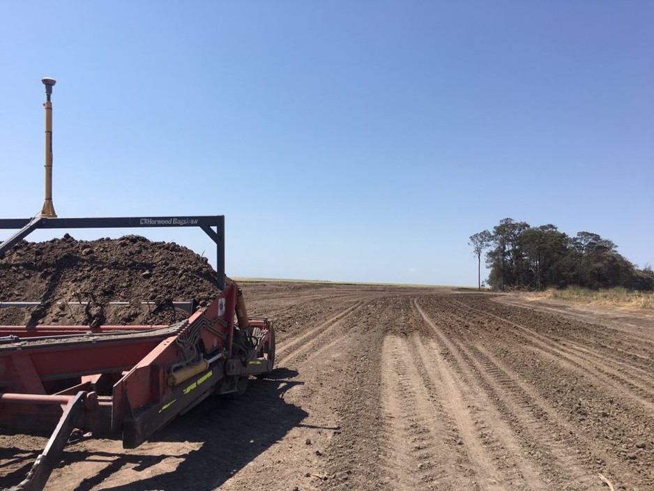 Parker Earthmoving Pic 1 - Parker Earthmoving Feedlot Construction