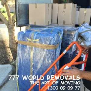 777 WORLD REMOVALS Pic 3