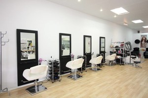 LK Salon Nail and Beauty Pic 2