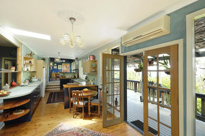 Treefern Retreat Pic 5 - Gourmet kitchen full dining two lounge and two timber decks