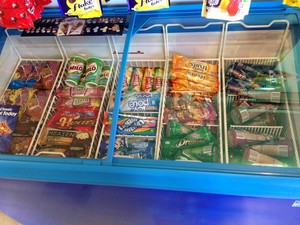 Pick and Move Mini Mart Pic 4 - Ice Cream