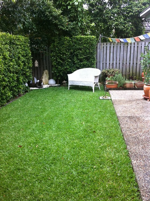 Martin Worth Mowing Pic 1 - Perfect lawns like this one are achievable with regular care