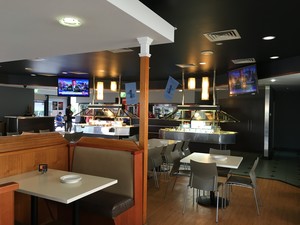 Pizza Hut Restaurants Pic 5 - Booth or Table Seating