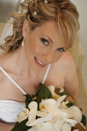 www.natsabsoluteglam.com Pic 2 - beautiful makeup bride