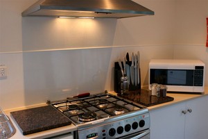 Serenity Accommodation Pic 3 - well appointed kitchen