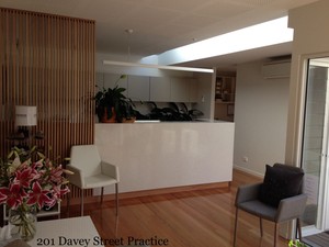 Sharman Dr. Peter Pic 2 - Reception desk