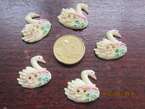 www.crazycraftcubby.com.au Pic 4 - Buttonsribbons other embellishments