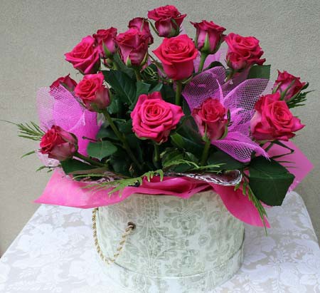 Creative Blooms - Perth Florist Pic 1 - Rose hat box