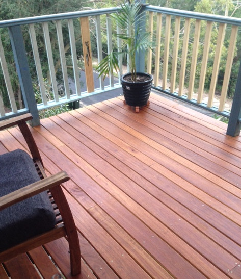 Leith Phillips Pic 1 - New Blackbutt Decking All of the following photos are of my work