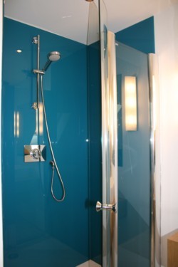 Innovative Glass Pic 5 - Bathroom Splashback