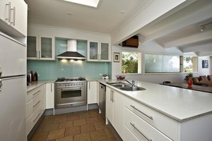 Innovative Glass Pic 2 - Kitchen Splashbacks